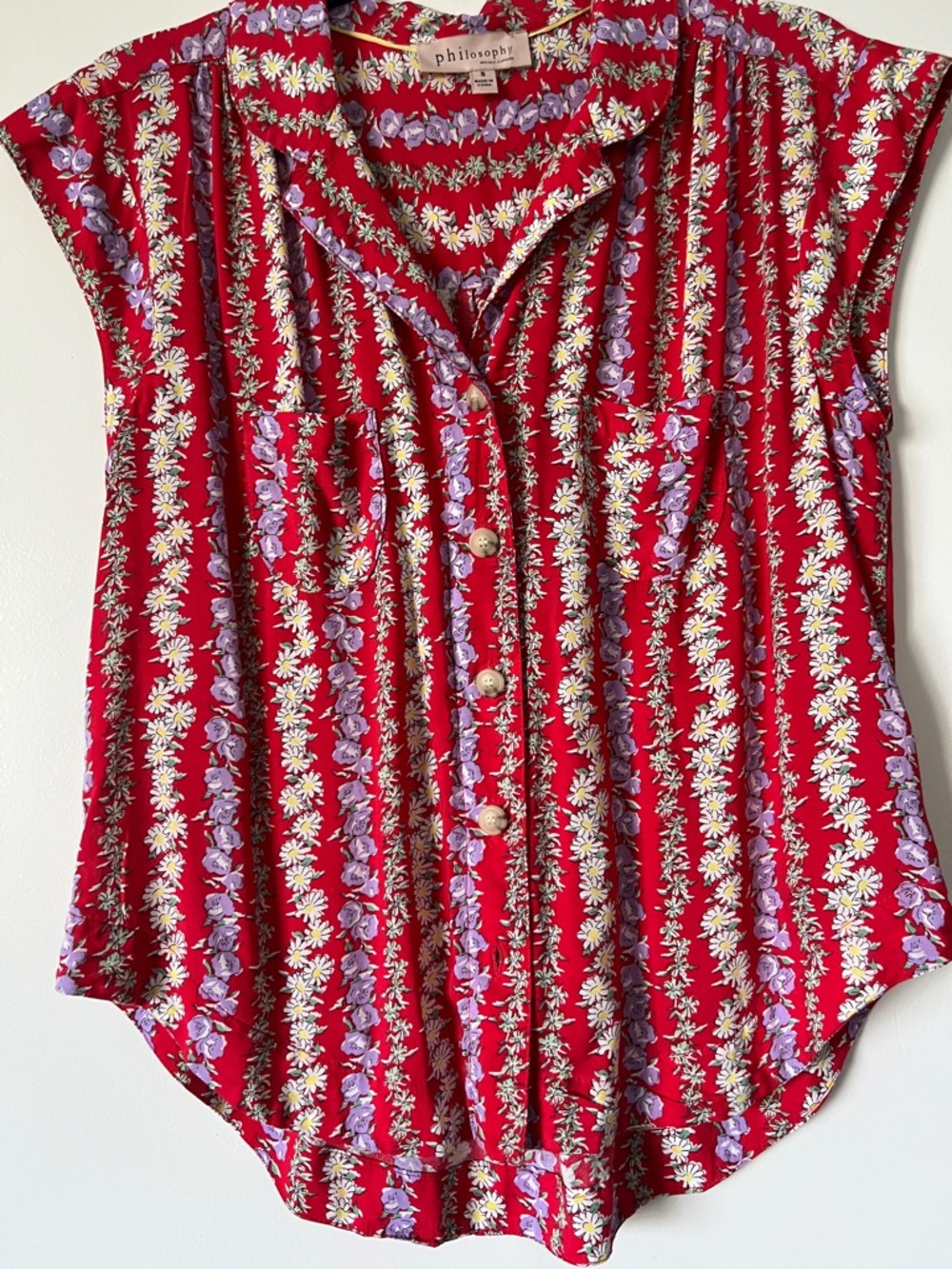 Philosophy vibrant Red Floral Button-Front Cap Sleeve Shirt, nice flowers design